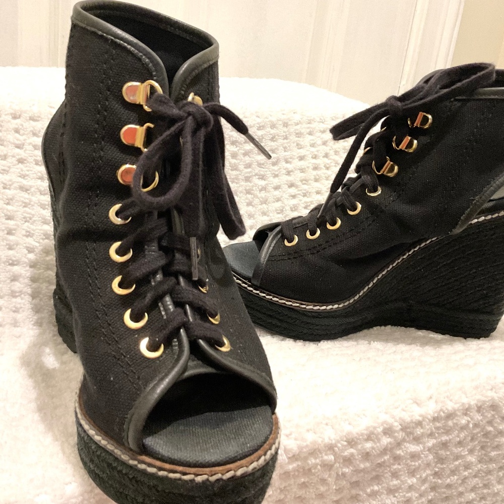 TORY BURCH Black and gold Canvas Espadrille Wedge Heel Platform Lace Up Size 7B - Picture 15 of 16